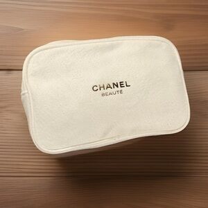 Chanel Beauté Cosmetic Makeup Bag Limited Edition
